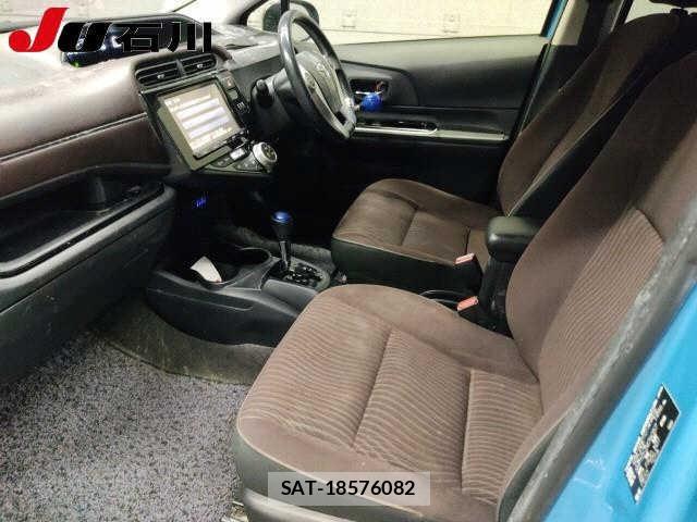 Toyota AQUA 2015 8862379-4