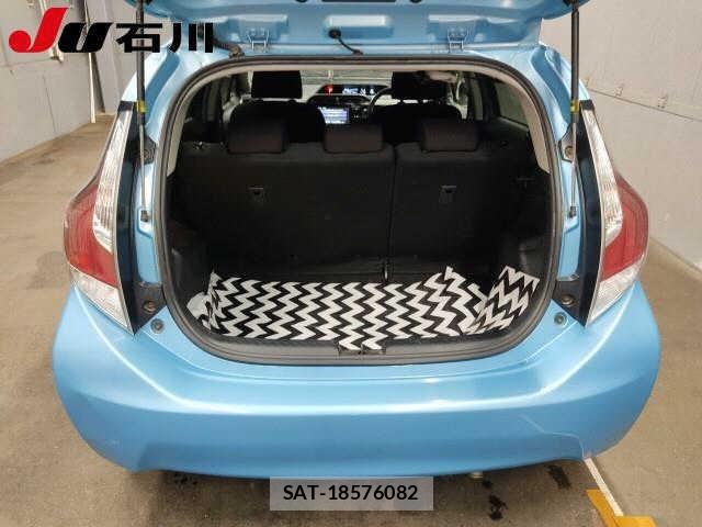 Toyota AQUA 2015 8862379-6