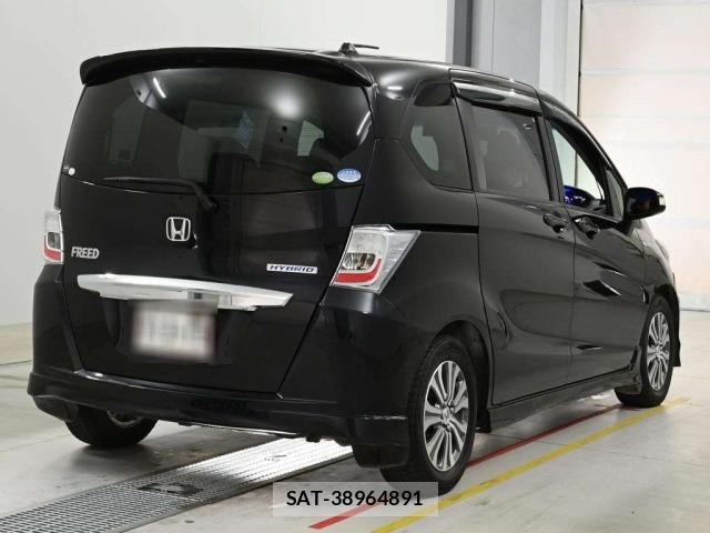 Honda FREED 2011 8809741-1