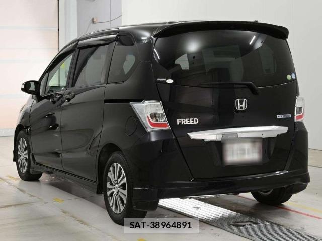 Honda FREED 2011 8809741-6