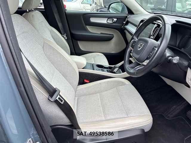 Volvo XC40 2020 8721858-7