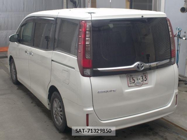 Toyota ESQUIRE 2015 8908376-1
