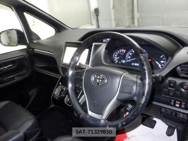 Toyota ESQUIRE 2015 8908376-3