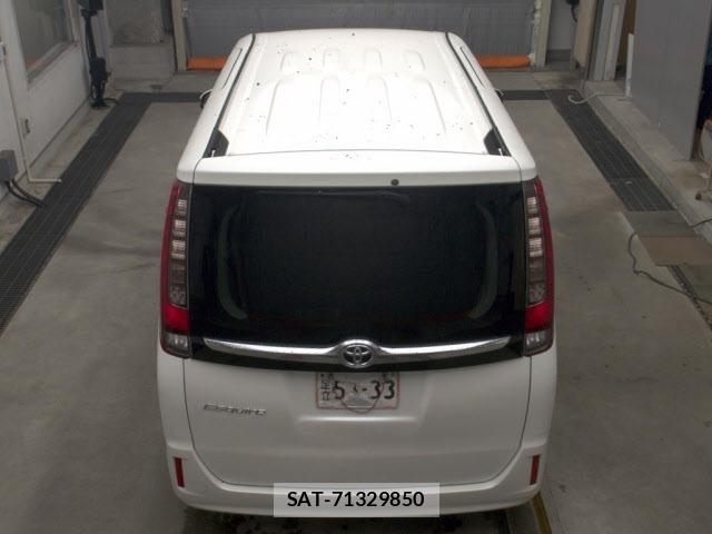 Toyota ESQUIRE 2015 8908376-7