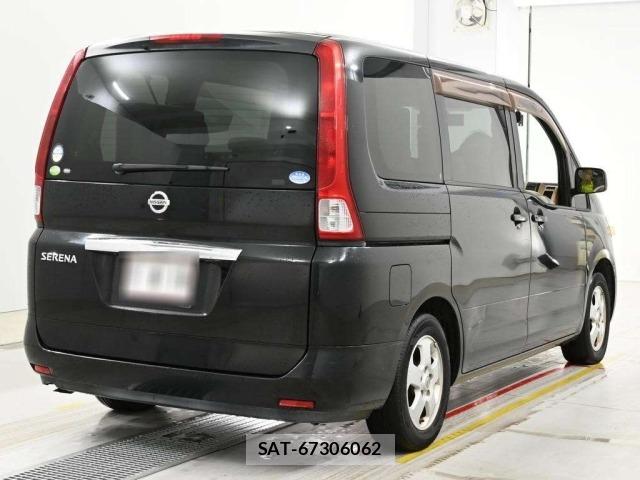 Nissan SERENA 2005 8673166-1