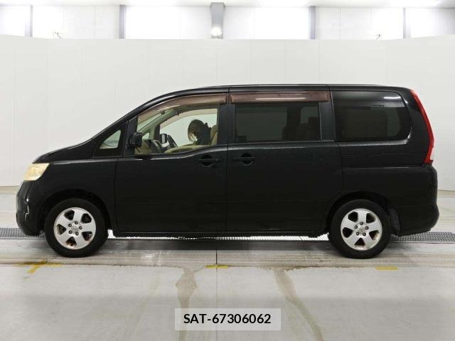 Nissan SERENA 2005 8673166-4