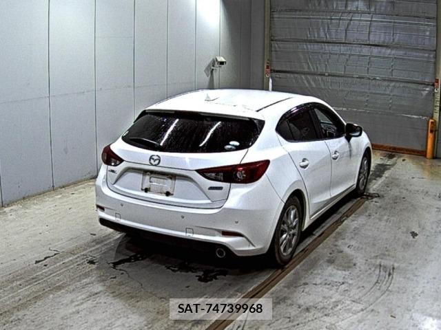 Mazda AXELA 2017 8719017-5
