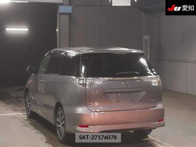 Toyota ESTIMA 2013 8909032-1