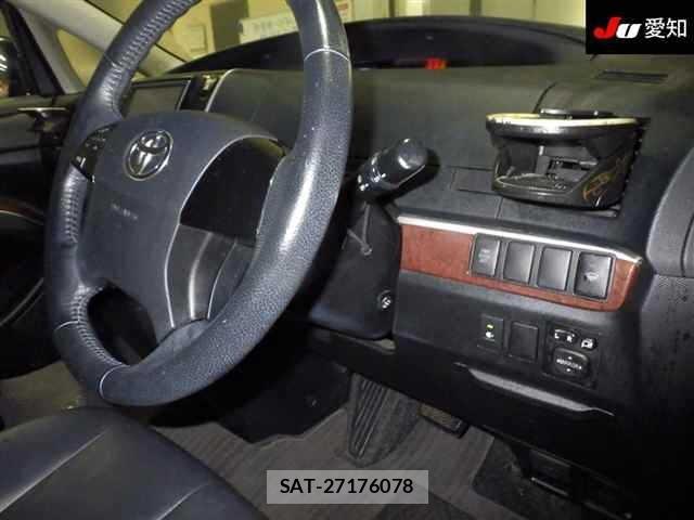 Toyota ESTIMA 2013 8909032-5