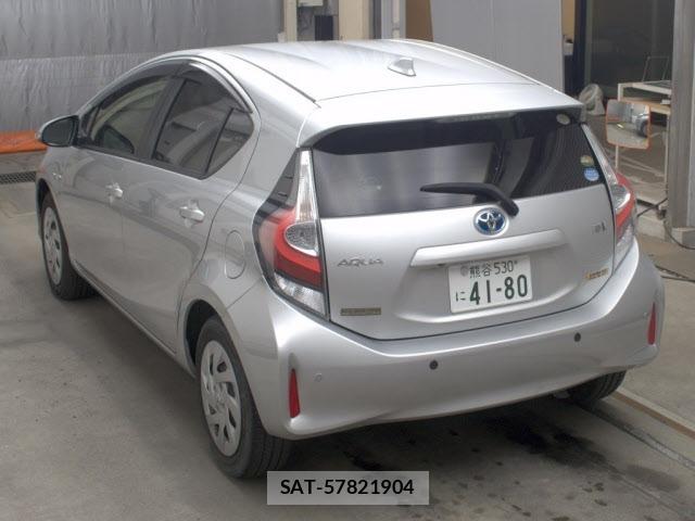 Toyota AQUA 2017 8862349-1
