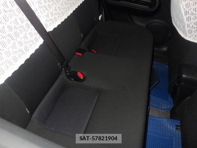 Toyota AQUA 2017 8862349-8