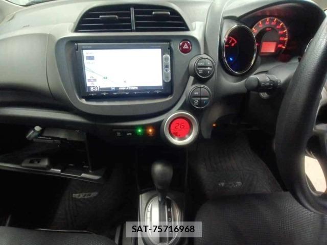 Honda FIT 2013 8809721-11