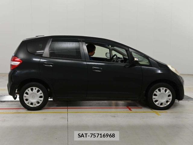 Honda FIT 2013 8809721-3