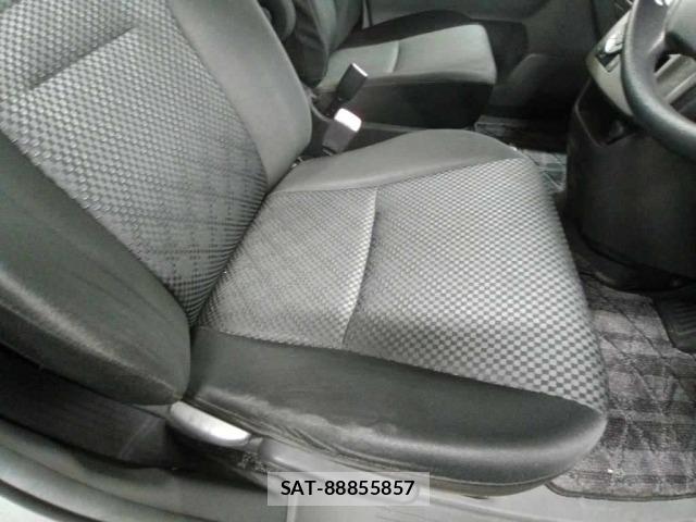 Toyota NOAH 2009 8870220-10