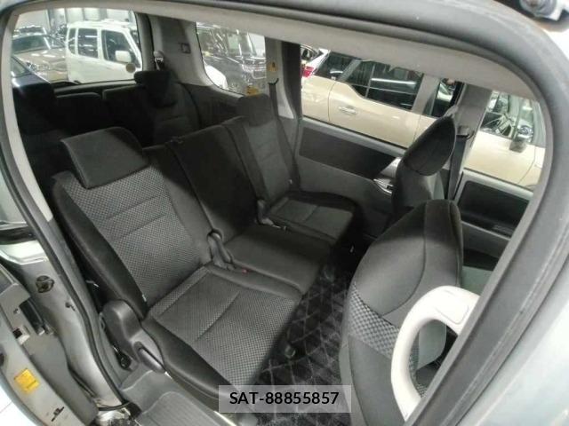 Toyota NOAH 2009 8870220-12