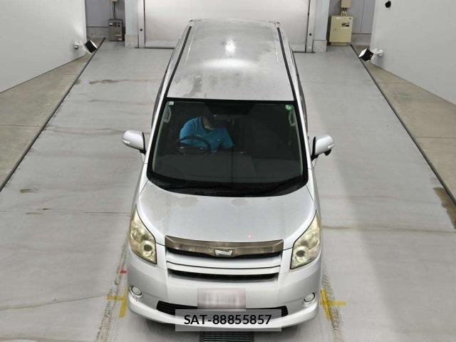 Toyota NOAH 2009 8870220-7
