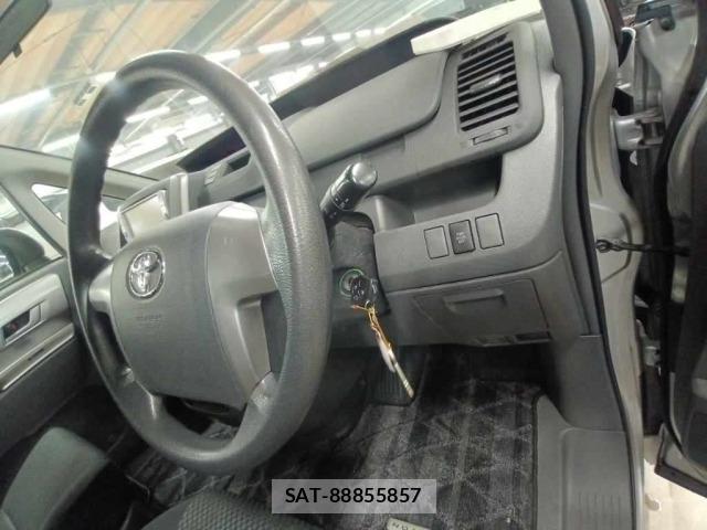 Toyota NOAH 2009 8870220-9