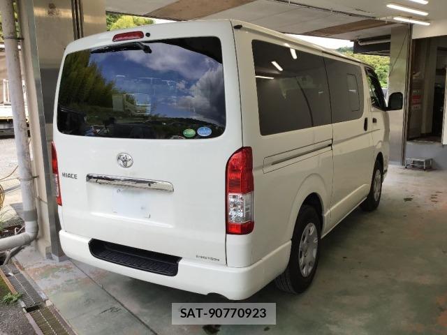Toyota HIACE VAN 2021 8811138-4
