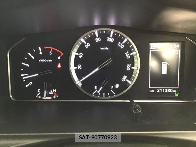 Toyota HIACE VAN 2021 8811138-8
