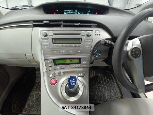 Toyota PRIUS 2014 8691650-11
