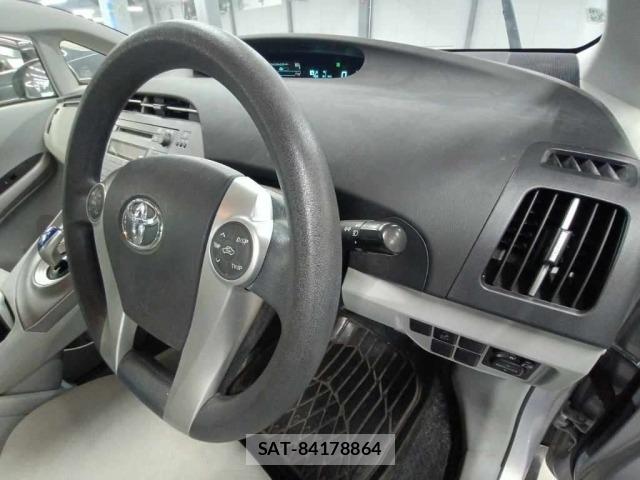 Toyota PRIUS 2014 8691650-9