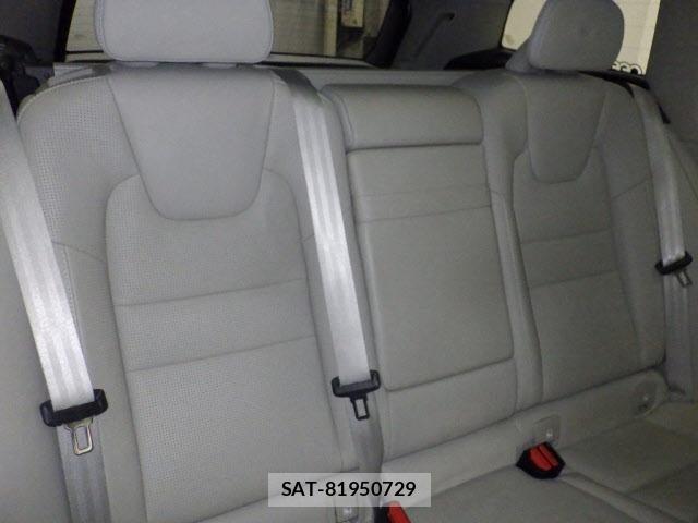 Volvo V60 2019 8788133-8