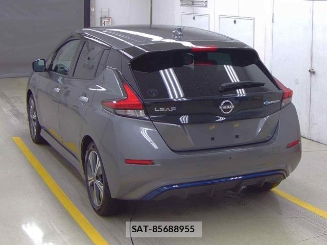 Nissan LEAF 2022 8863259-1