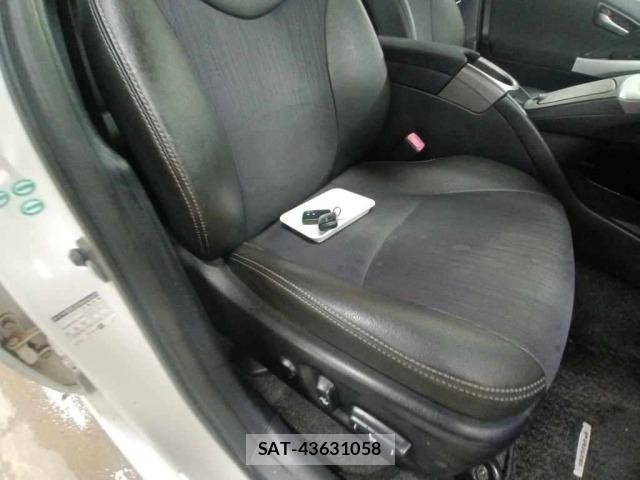 Toyota PRIUS 2012 8911243-10