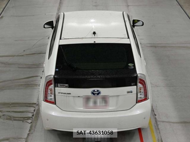 Toyota PRIUS 2012 8911243-8