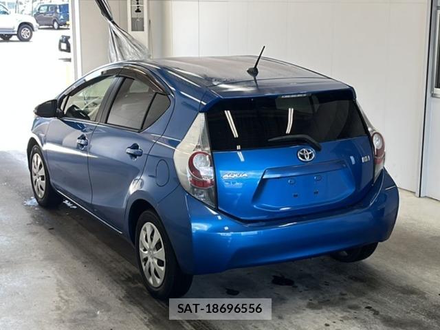 Toyota AQUA 2012 8862368-5