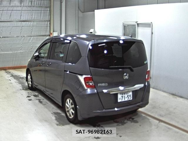Honda FREED 2015 8716527-1