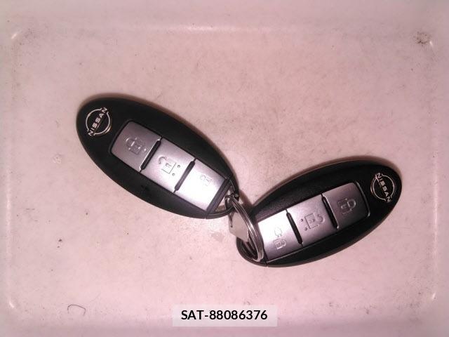 Nissan LEAF 2021 8853710-10