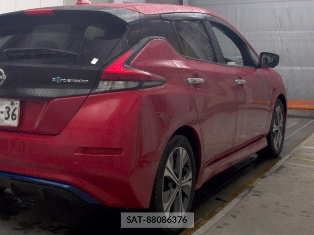 Nissan LEAF 2021 8853710-5