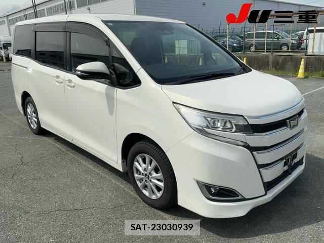 Toyota NOAH 2017 8765260-0