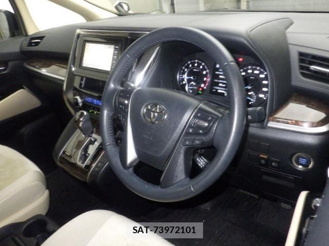 Toyota VELLFIRE 2019 8903554-3