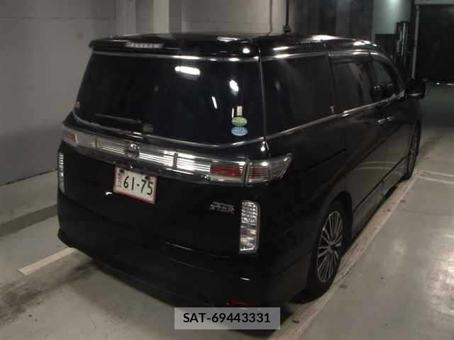 Nissan ELGRAND 2019 8908887-5