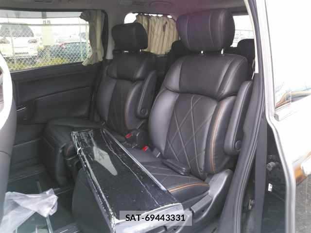 Nissan ELGRAND 2019 8908887-9
