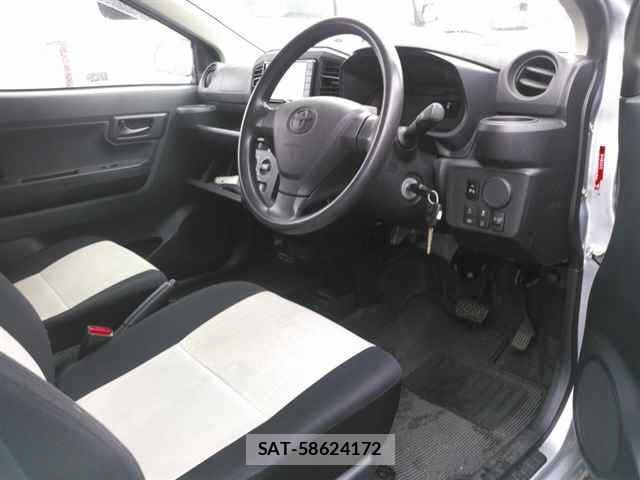 Toyota PIXIS EPOCH 2017 8838200-3