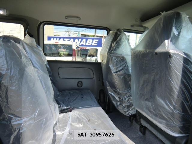Suzuki EVERY 2026 8679645-11