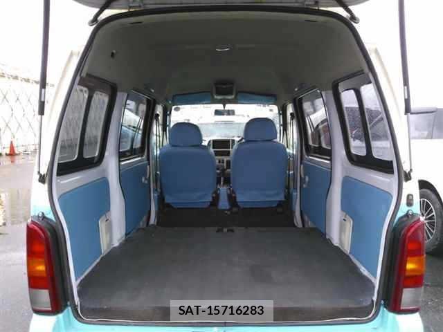 Suzuki EVERY 2005 8679619-9
