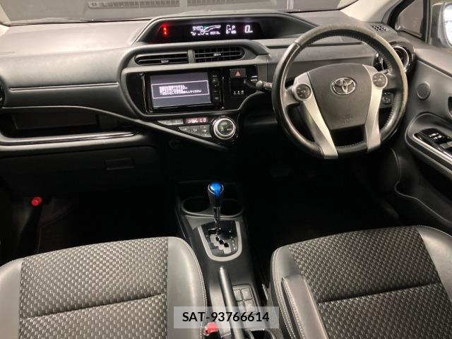 Toyota AQUA 2015 8682908-3