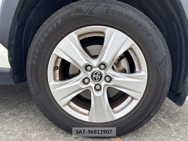 Toyota RAV4 2021 8937990-2