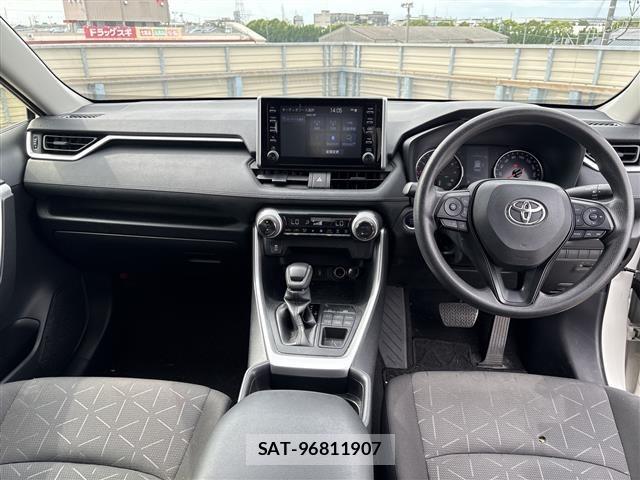 Toyota RAV4 2021 8937990-4