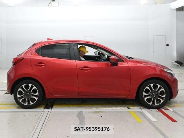Mazda DEMIO 2016 8907593-3