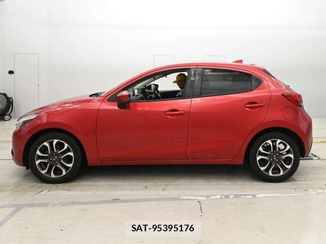 Mazda DEMIO 2016 8907593-4