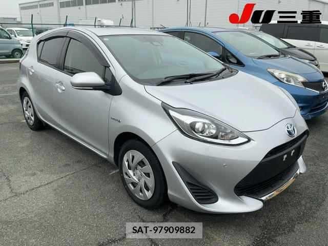 Toyota AQUA 2019 8862351-0