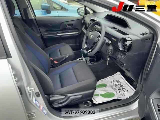 Toyota AQUA 2019 8862351-4