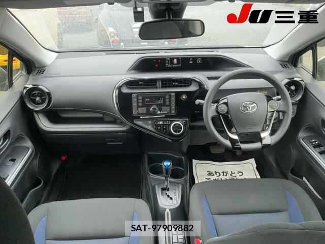 Toyota AQUA 2019 8862351-8