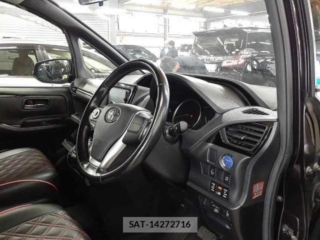 Toyota ESQUIRE 2015 8785006-9