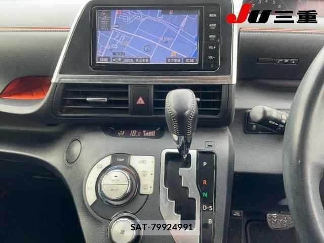 Toyota SIENTA 2015 8764434-11